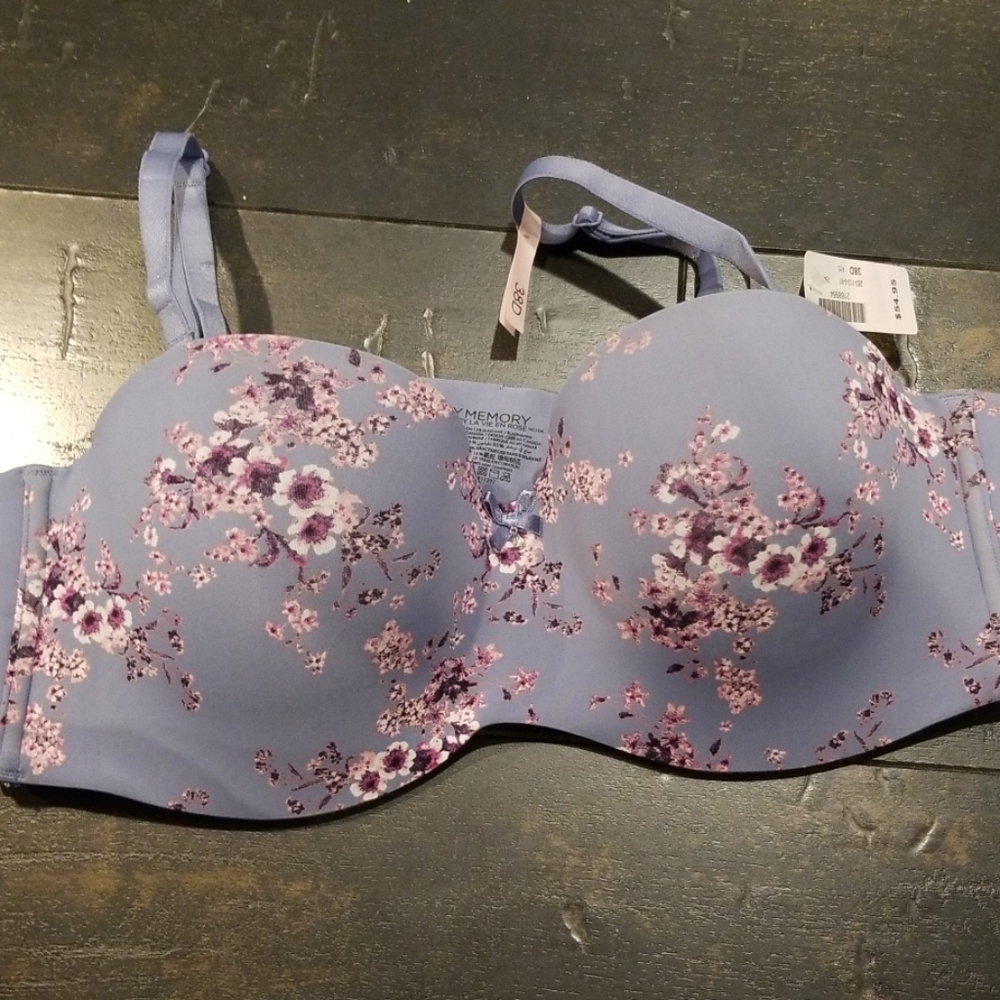NWT La Vie En Rose  38D Bra